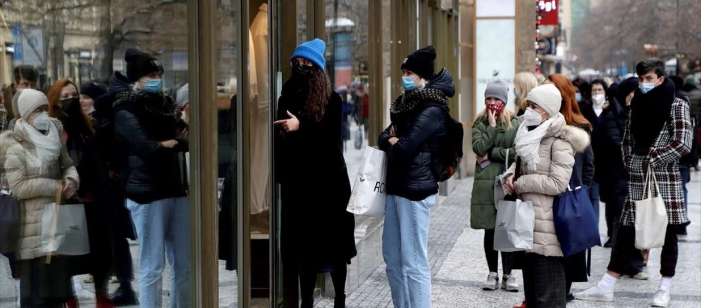 Τσεχία: Εντοπίστηκε ύποπτο κρούσμα της μετάλλαξης «Omicron»